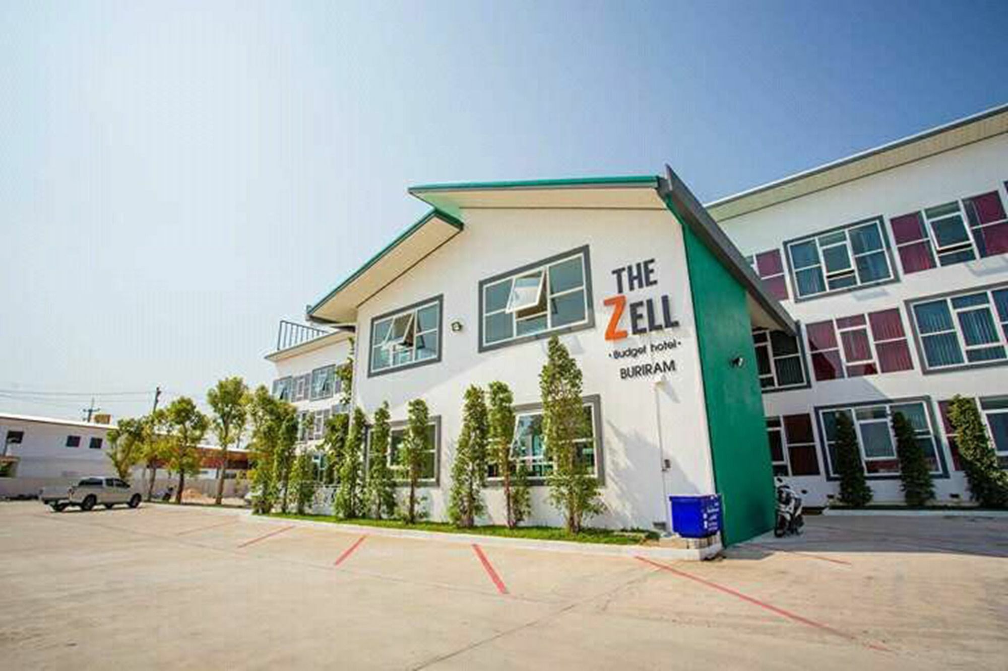 里南泽尔经济酒店 武里南 外观 照片
